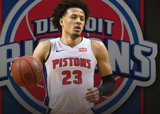 10分+11分+10分！湖人之所以能取得三连胜，离不开老詹的末节表现